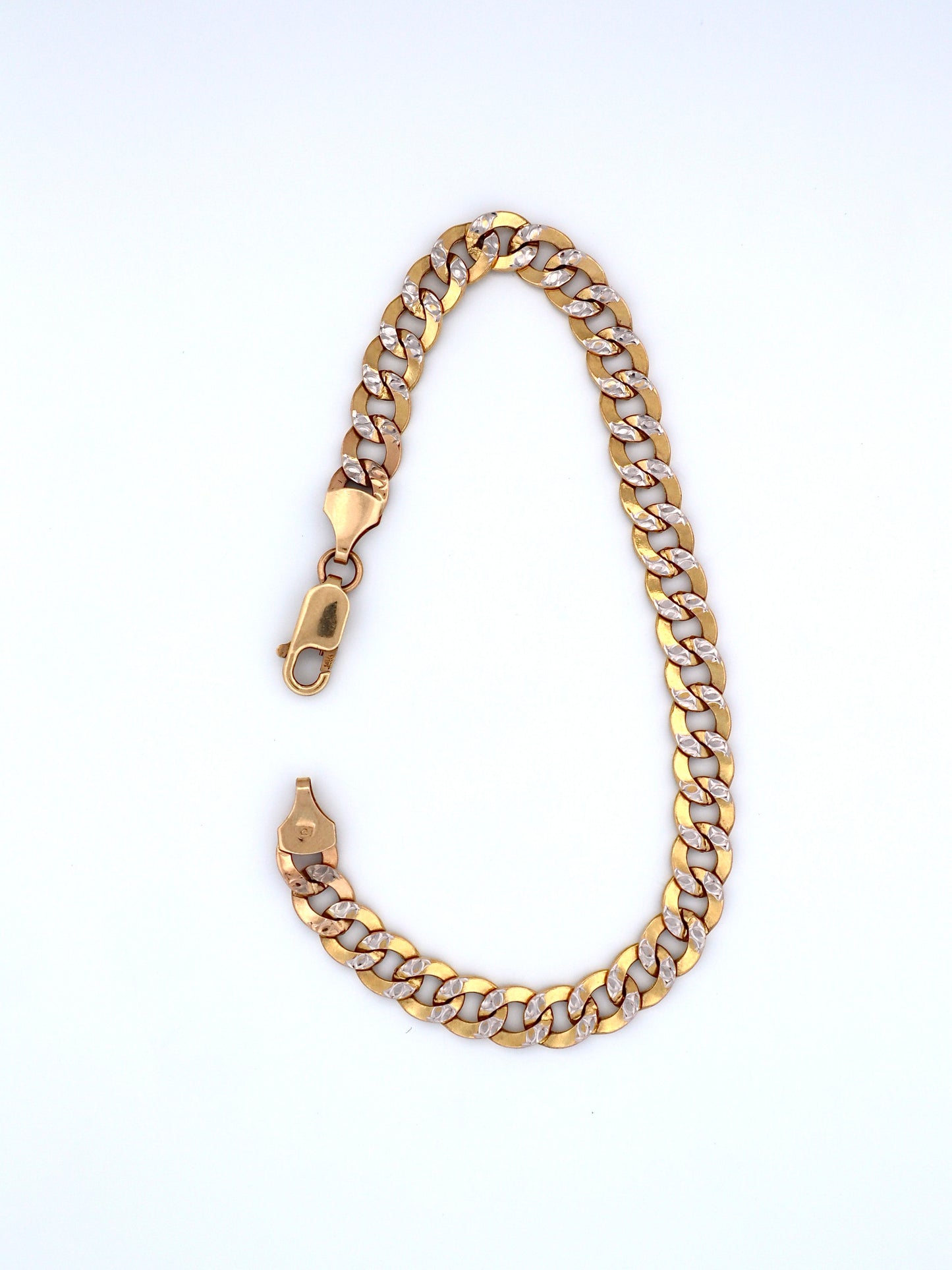 14k Gold Diamond Cut Curb Bracelet 7mm